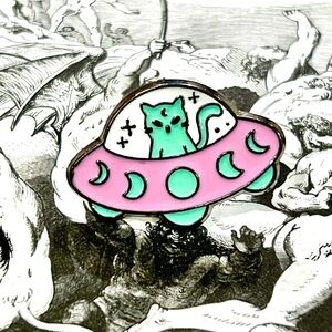 SALE Alien Cat UFO Enamel Pin